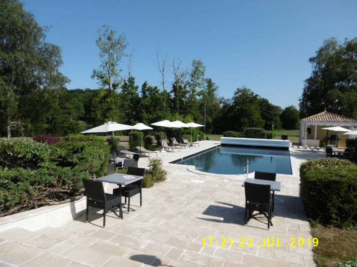 Logis Hotel Val De Vienne Le Vigeant Eksteriør billede
