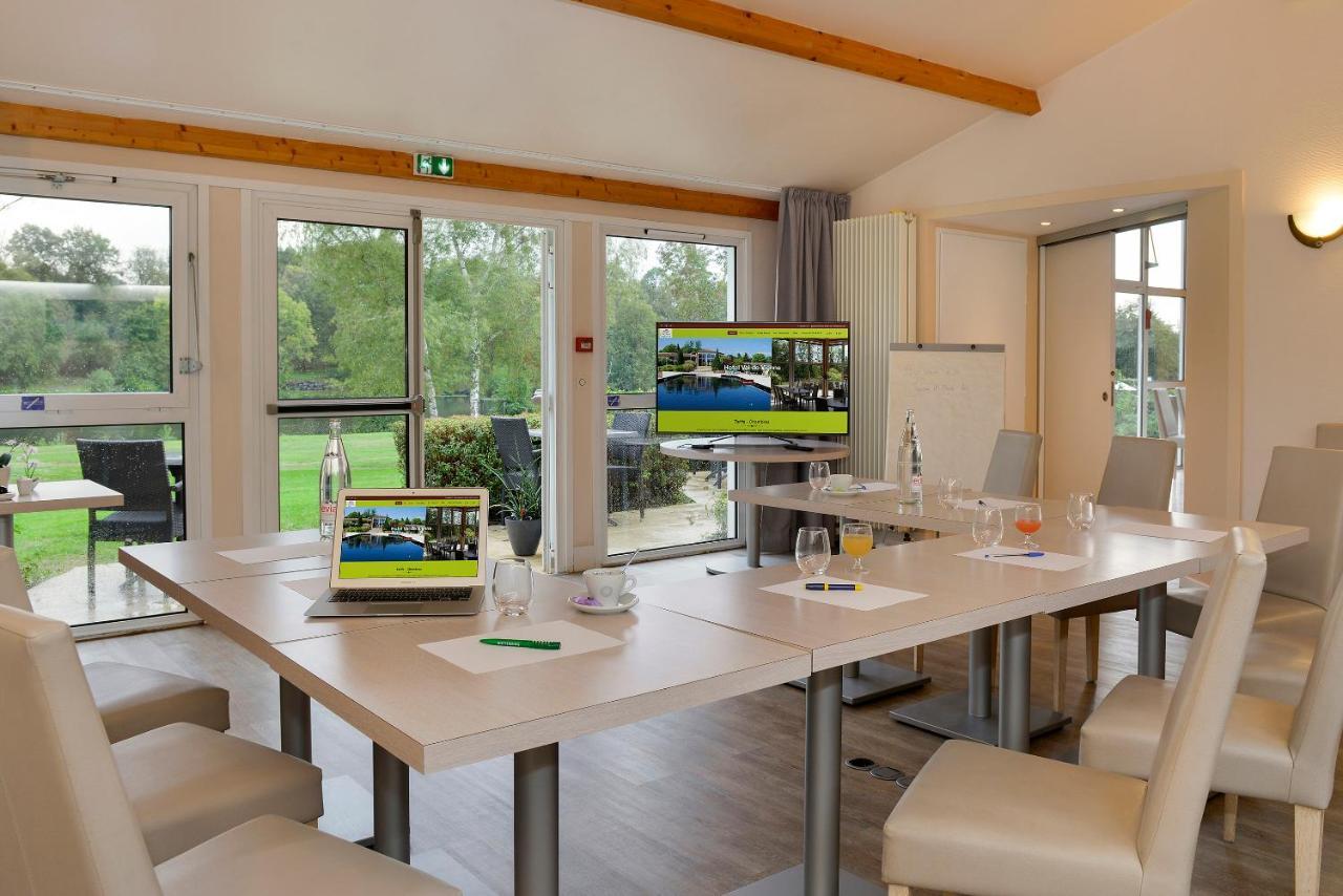 Logis Hotel Val De Vienne Le Vigeant Eksteriør billede