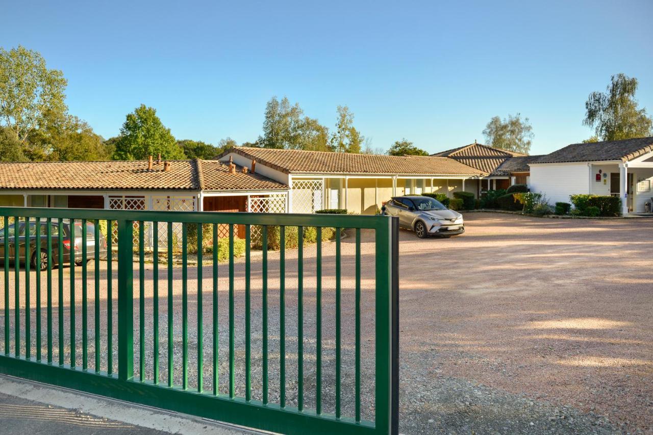 Logis Hotel Val De Vienne Le Vigeant Eksteriør billede